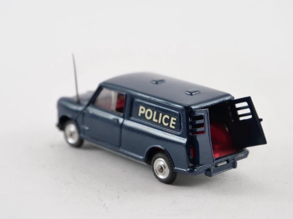 Corgi Toys Austin Mini Van Police - Image 4 of 4