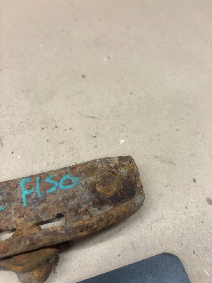 1980-1991 F100 F150 F250 F350 BRONCO EMBREAGEM MECÂNICA LIGAÇÃO Z BARRA QUADRO MONTAGEM - Imagem 4 de 4