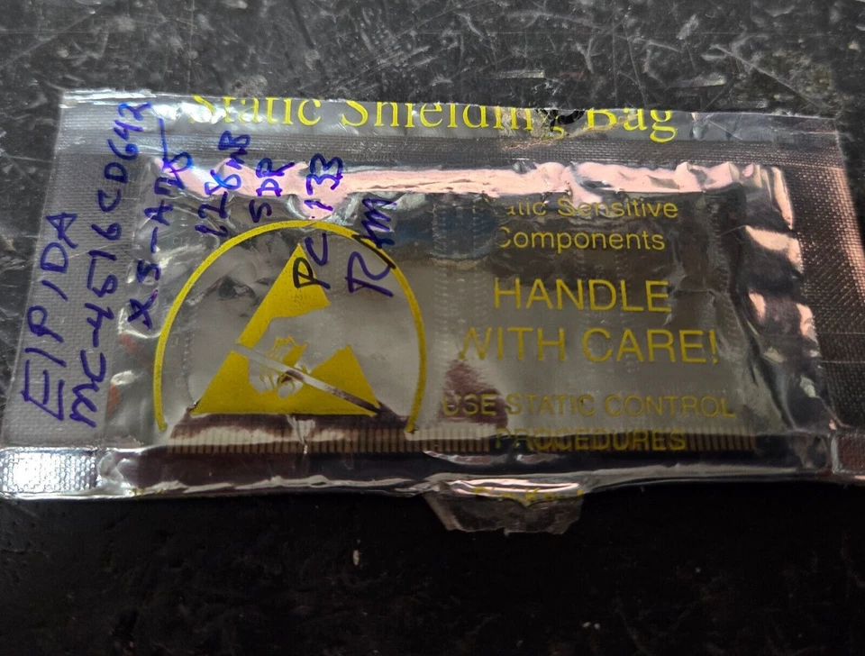 Elpida MC-4516CD642XS-A75 128MB SDR PC-133 Random Access Memory RAM - Image 4 of 4