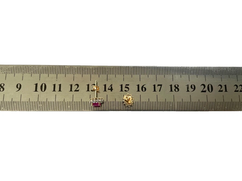 Ruby and Diamond Earrings 9ct Gold Cluster Stud Diamond & Ruby Gold Earrings - Image 2 of 4