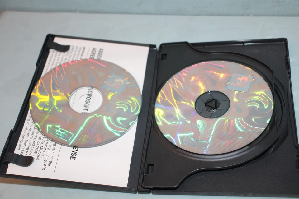 Microsoft Office XP Professional 2 CD "NEW" - Image 3 of 4