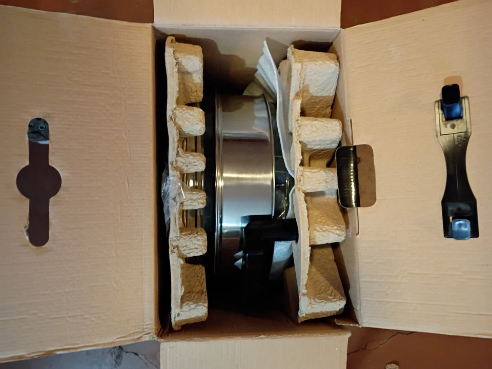 The Sharper Image 1300W Super Wave Oven Roaster Air Fryer Bake - Image 4 of 4