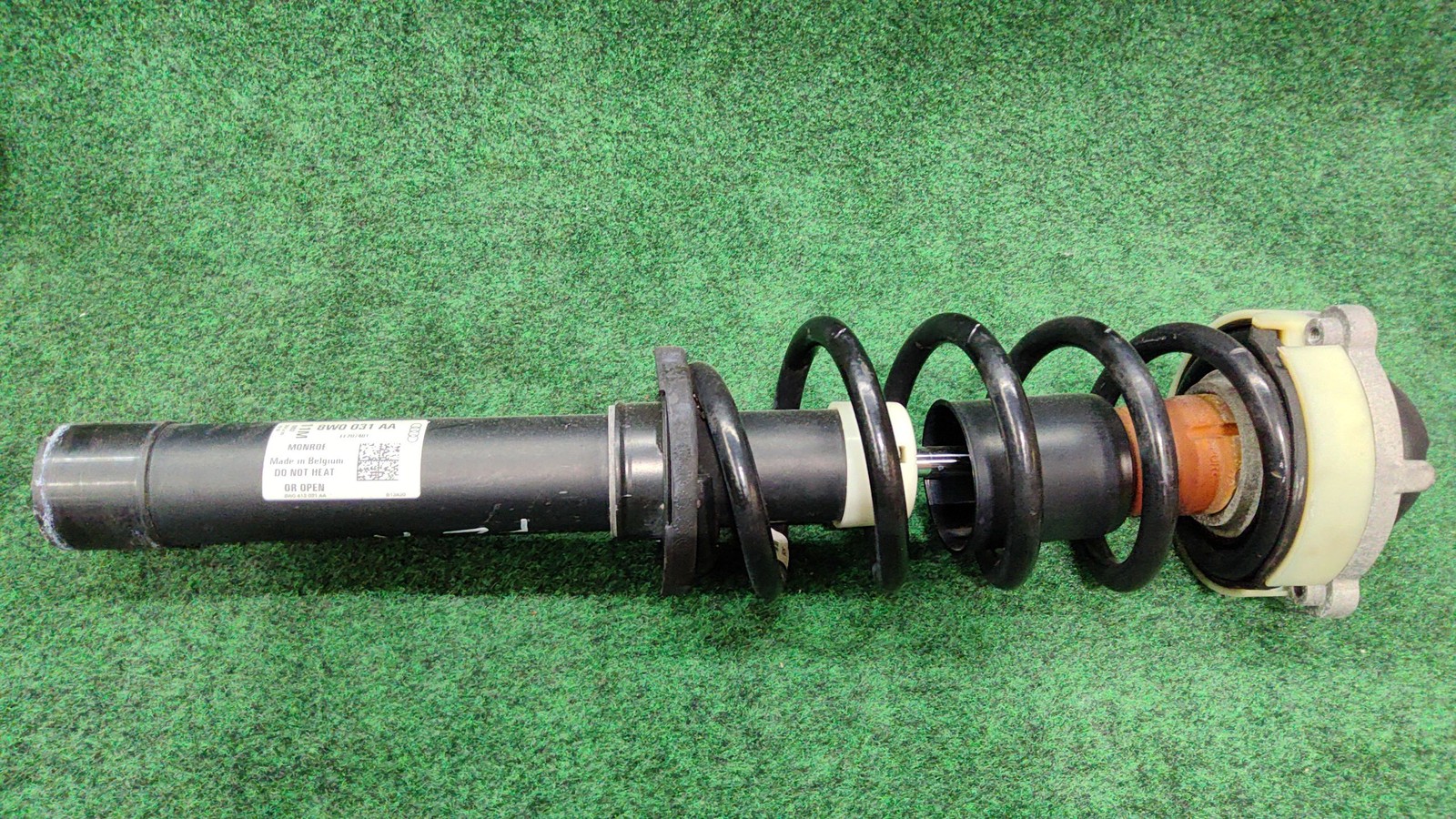 2017-2021 Audi A4 Front Right Strut Absorber 1K MLS OEM 8W0413031AA 8W0413038G