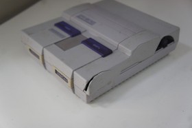 Lot of 3 Super Nintendo SNES Consoles and 1 Nintendo N64 Console  (Parts/Repair)