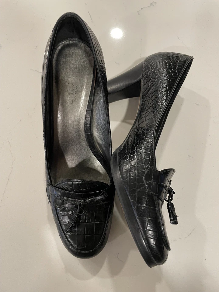 Zapatos de tacón Ann Taylor Loft para mujer talla 8 de cuero negro sin cordones excelente estado Foto 3 de 3