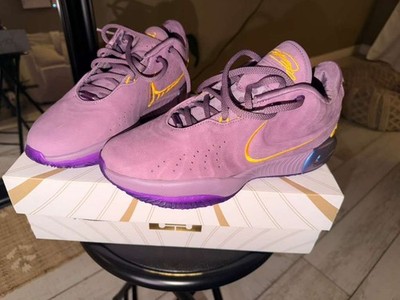 Nike LeBron 21 XXI Shoes Mens Size 9 Violet Dust University Gold FV2345-500