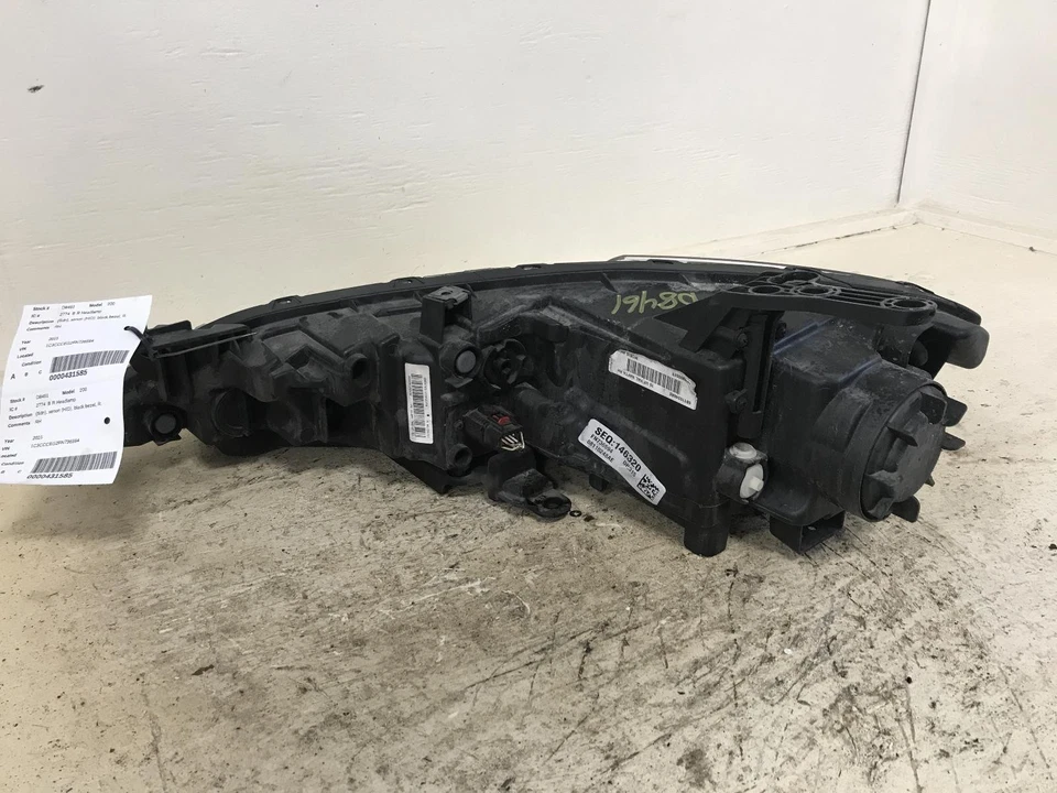 Used Right Headlight Assembly fits: 2015 Chrysler 200 Sdn xenon HID black bezel - Image 3 of 4