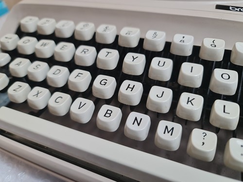 Máquina de escribir Brother 250 vintage - Imagen 6 de 16