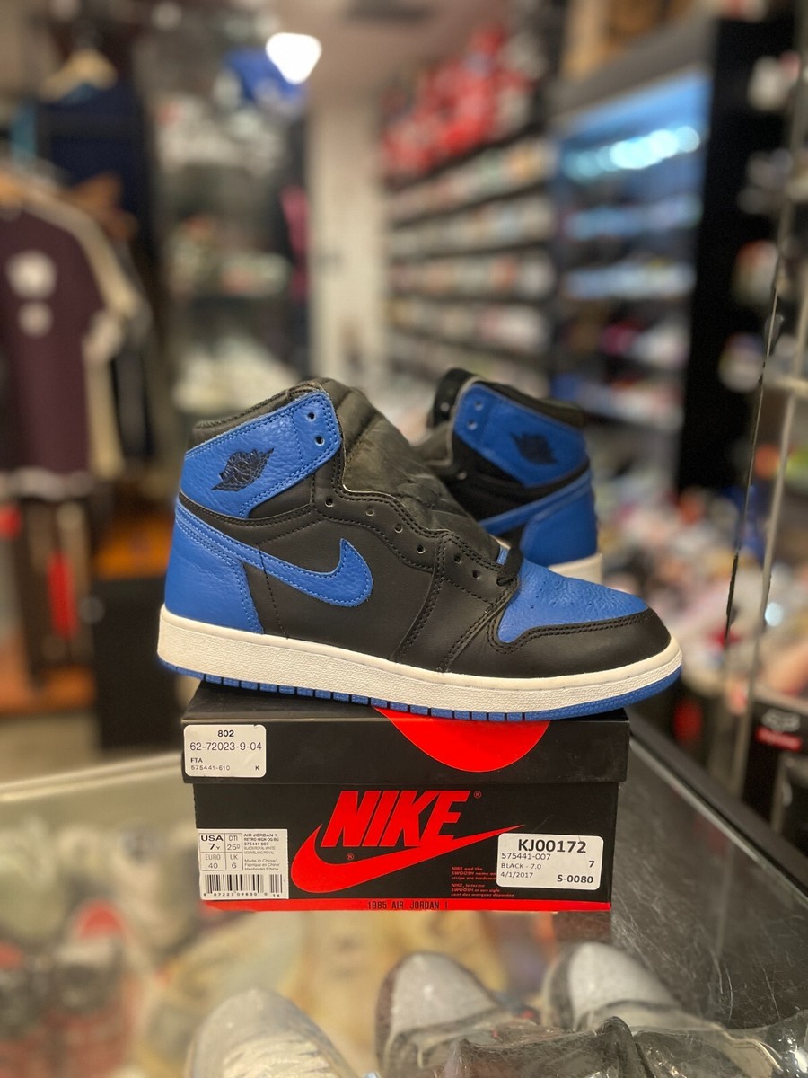 Nike Air Jordan 1 Retro High OG BG \'Royal\' 575441-007 Youth Size 9.5 Amazon.com | Jordan Youth Air 1 Retro High OG BG 575441 007  main image 3