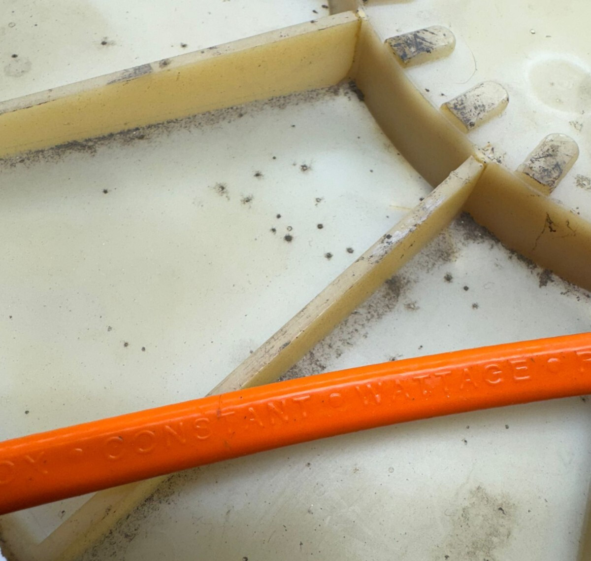 Chromalox Constant Wattage Rapid-Trace CWM-8-1, 3W/FT, 120V, Approx 125' Long