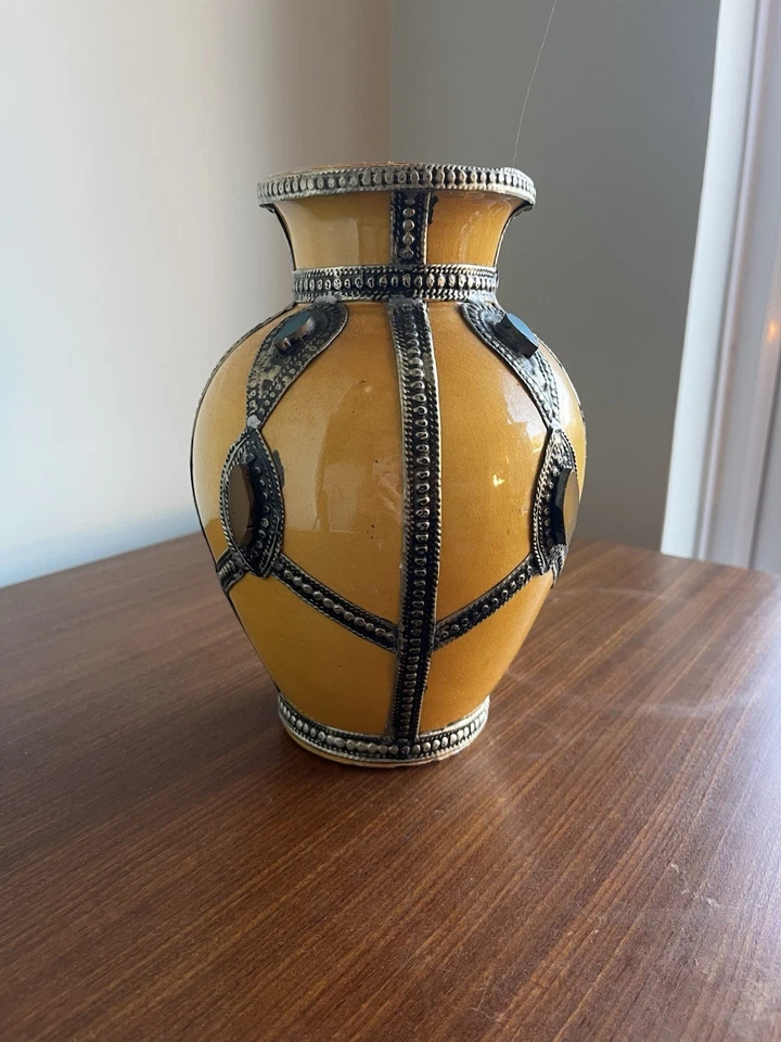 Traditional Moroccan Safi Vase • Jewelled • Hand Made • Vase • - Image 3 of 4