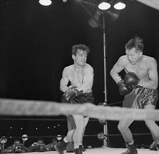 Newark NJ Rocky Graziano New York rallies second round middleweigh- Old Photo