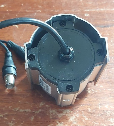 Zmodo ~ 1/4" Sony CCD Camera ~ CM-S11313SV - Picture 7 of 8