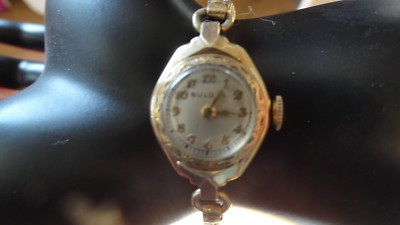 Montre Femme Vintage BULOVA 10K Plaqué Or - Numéro F007312 - Mécanique à Remontage Manuel