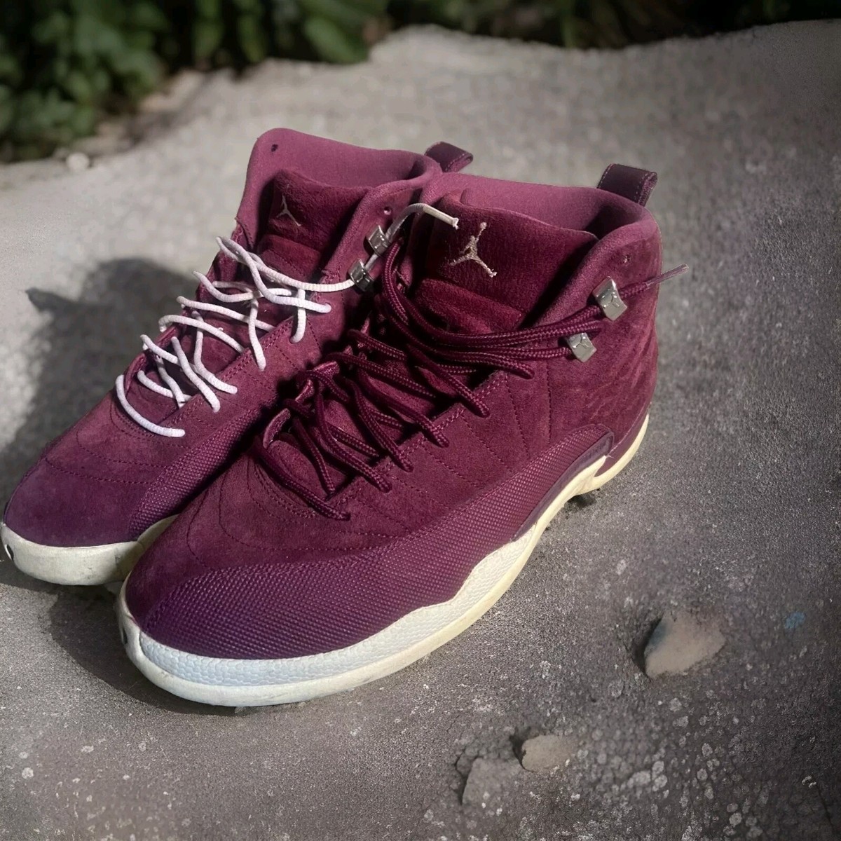 Size 11 - Authentic Air Jordan 12 Retro Bordeaux (FREE WHITE  display picture 3