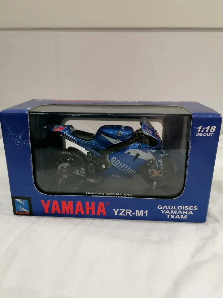 newray moto gp 1/18 edwards yamaha m1 2005 - Photo 1/1