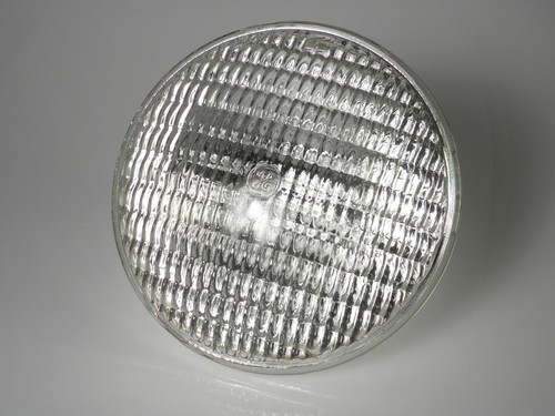 Used PAR 56 500 watt WFL halogen lamp (wide)