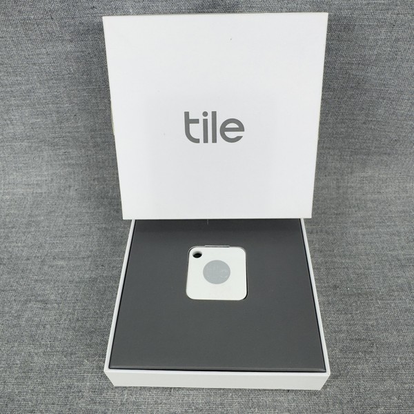 Alternate view of Tile Bluetooth Tracker Model T3001 Key Finder White Box Smart Locator