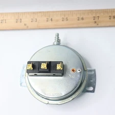 Cleveland Controls Vacuum/Air Sensing Switch HEPA Filter WEL2E-Z15352