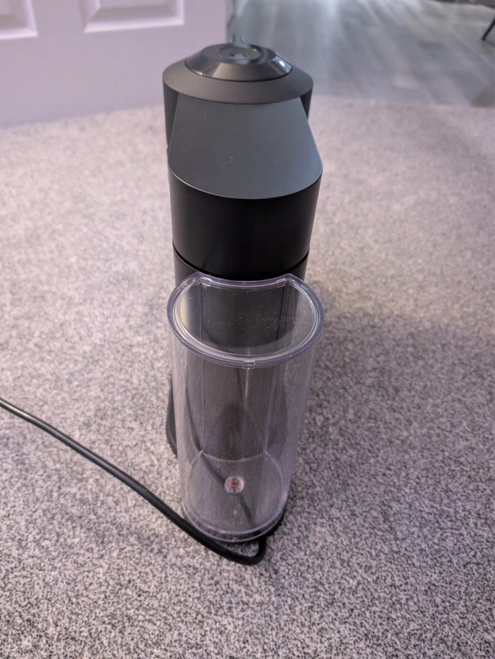 Nespresso Vertuo Next GCV1 Coffee Machine Black Capsule Pod Maker + Manual, photo 4 of 5