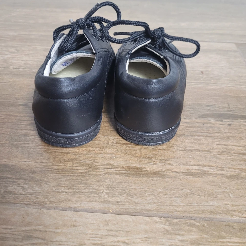 Zapatos de vestir para niños talla 2D Foto 4 de 4