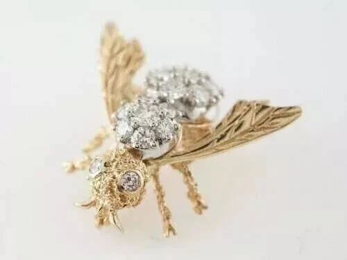 Broche prendedor redondo de diseño de abeja de diamante creado en laboratorio de 2 quilates enchapado en oro amarillo de 14 k Foto 3 de 4