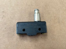 MICROSWITCH BZ-2RQ-A2 Switch Snap Action N.O./N.C. SPDT Plunger 15A 125VAC