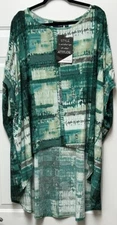 NWT Attitudes by Renee Global Illusions Como Jersey  Tunic Top Envy Medium