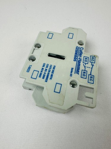 Cutler-Hammer C320KGD5 Auxiliary Contactor - 第 1/6 張圖片