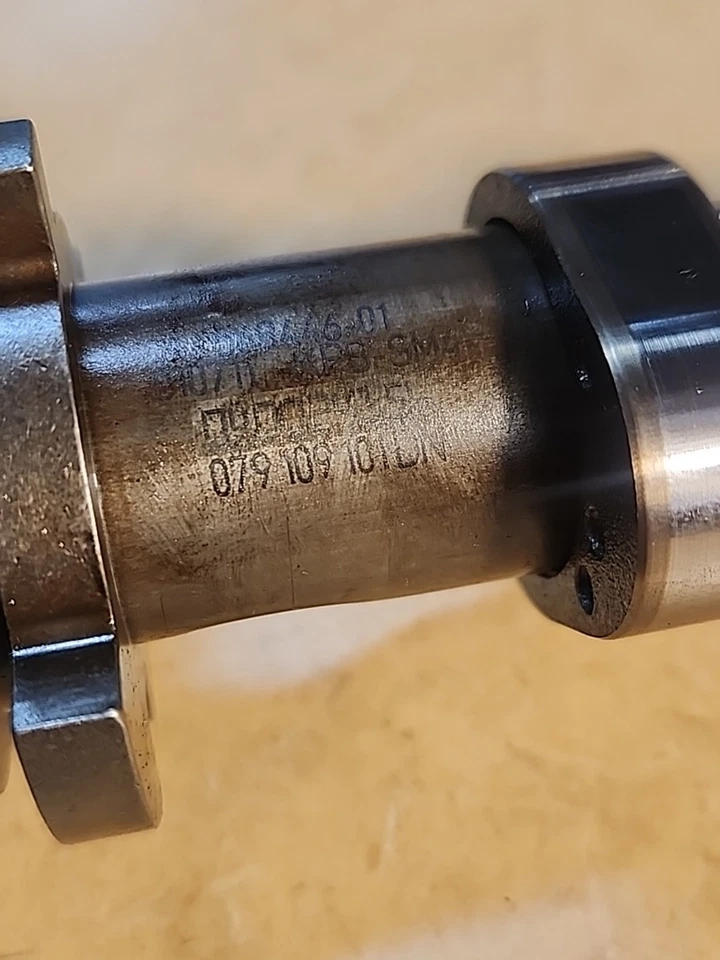 2008-2012 AUDI S5 4,2 л - левый впускной кулачок / распредвал (впуск) 079109101DN - Изображение 2 из 4