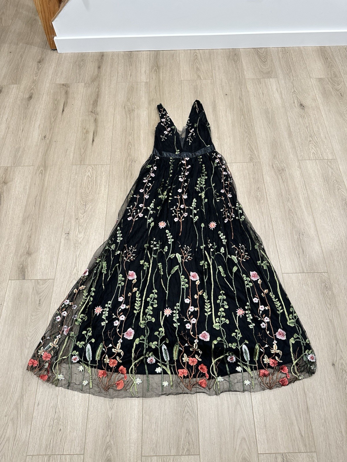 Nwt Marchesa Notte Dress Size 2 Black Floral Elegant Evening Dress