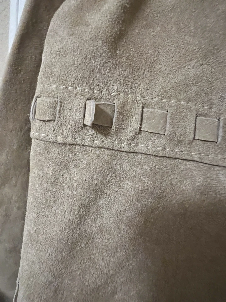 Blusa/jaqueta Doncaster tamanho 10 100% couro camurça bege gravata frente gola redonda - Imagem 4 de 4