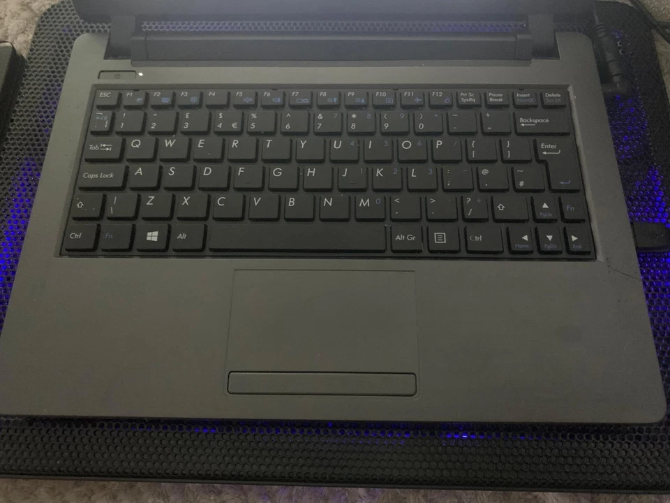 Stone Notebook W515TU 4GB Ram, 128GB Fast SSD, WiFi &Windows 10 (No Battery Inc) - Image 4 of 4