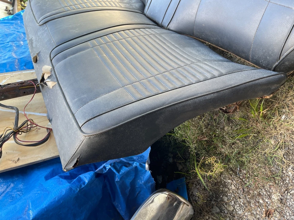 Cuda Barracuda Challenger 1970 asiento trasero carrocería eléctrica en general bonito pero necesita reparación Foto 3 de 4