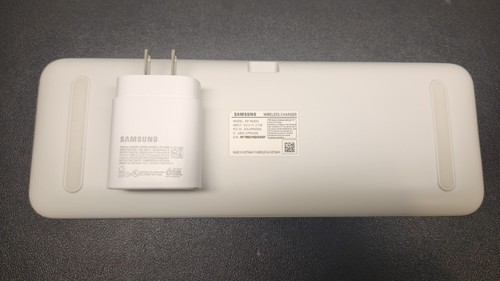 Samsung Wireless Charger Trio - White - Photo 2 sur 4