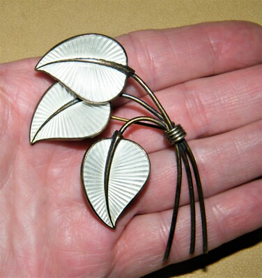 美品　chieko+ チエコプラス　egg brooch シルバー egg brooch｜CHIEKO+(チエコプラス)公式通販