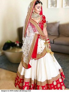 lengha chunri