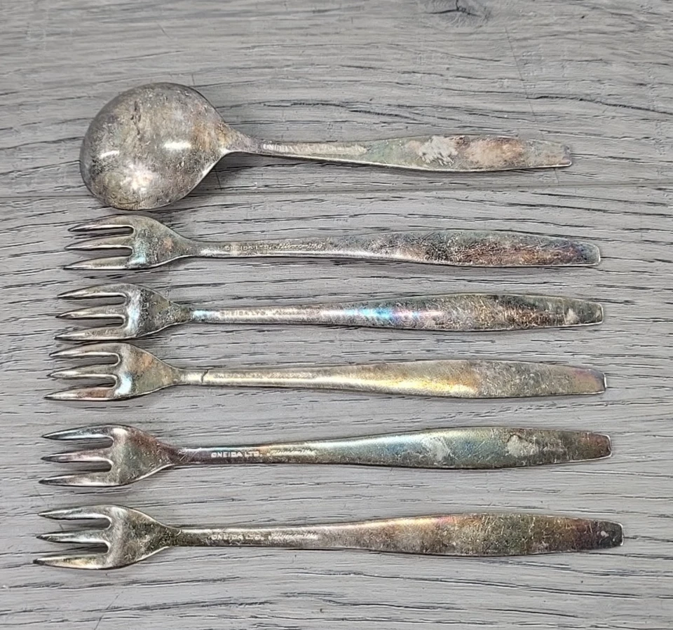 Vtg Oneida Ltd Thunderbird / Red Lion Silver Plated Cocktail Fork & Spoon - 6 Pc - Image 3 of 4