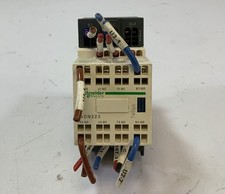 Schneider Electric LAD4TBDL 24V DC Power Electrical Contactor, White & Gray"M6C"