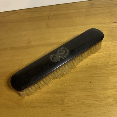 Vintage Ebenholz Kleiderbürste appliziert graviert E Monogramm Landhausstil