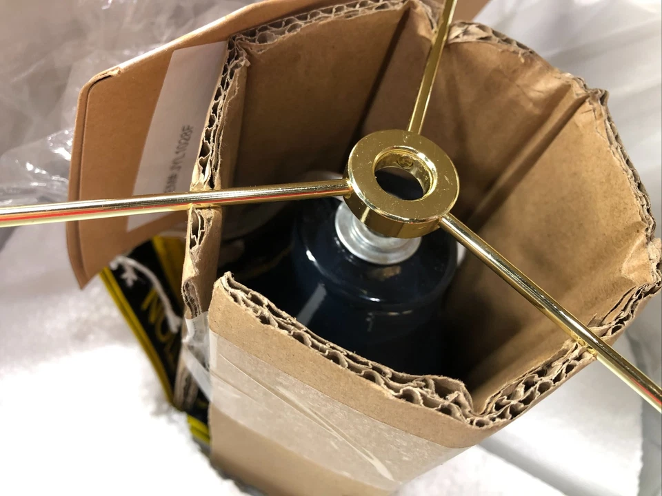 Jonathan Y Anya 20,5 дюйма Настольная лампа темно-синего цвета с латунными акцентами - Изображение 2 из 3