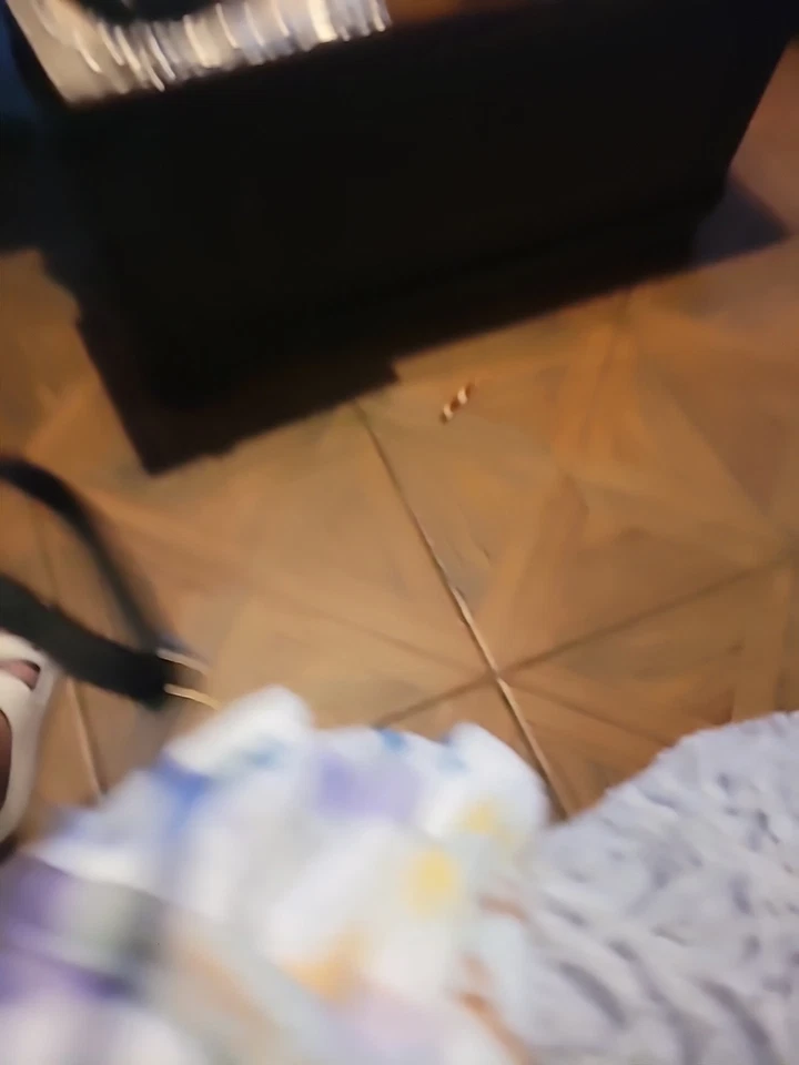 Bolso de Mano de Cuero Gris Med UN NUEVO DÍA Foto 3 de 4