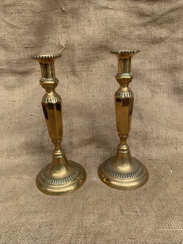 Antique Brass Candlestick Holders - Foto 1 di 9