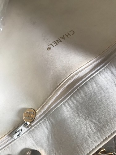 CHANEL BORSA IN CANVAS BIANCO E ROSSO CATENE DORATE - Picture 16 of 24