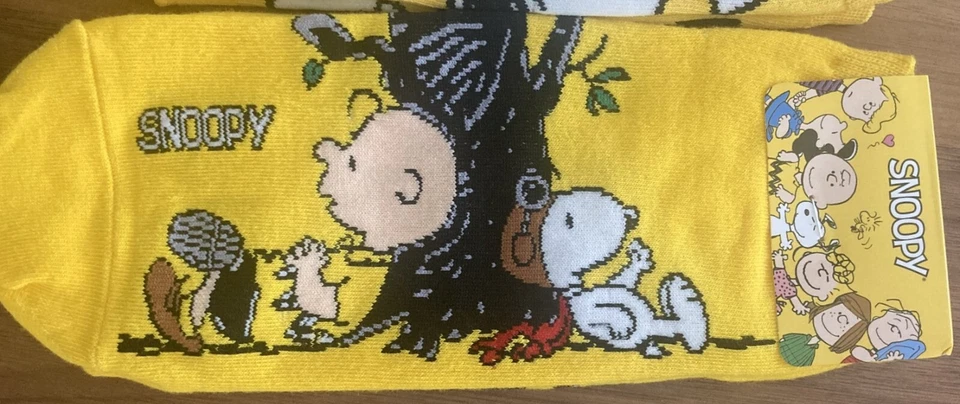 Three (3) pairs - PEANUTS -Womens  Ankle Socks - Snoopy Charlie Brown Size 5-10 - Image 4 of 4