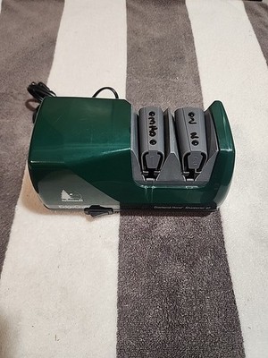 EdgeCraft Sportsman Model 42 Diamond Hone Electric Knife Sharpener USED
