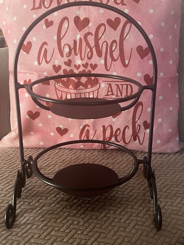 Longaberger Foundry Collection Wrought Iron 2-Tier Small Pie or Bowl Stand