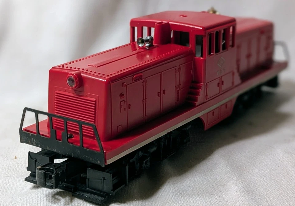 Lionel 627 Post War O Gauge Lehigh Valley (LV) GE 44 Ton Diesel Switcher - RTR - Image 3 of 4