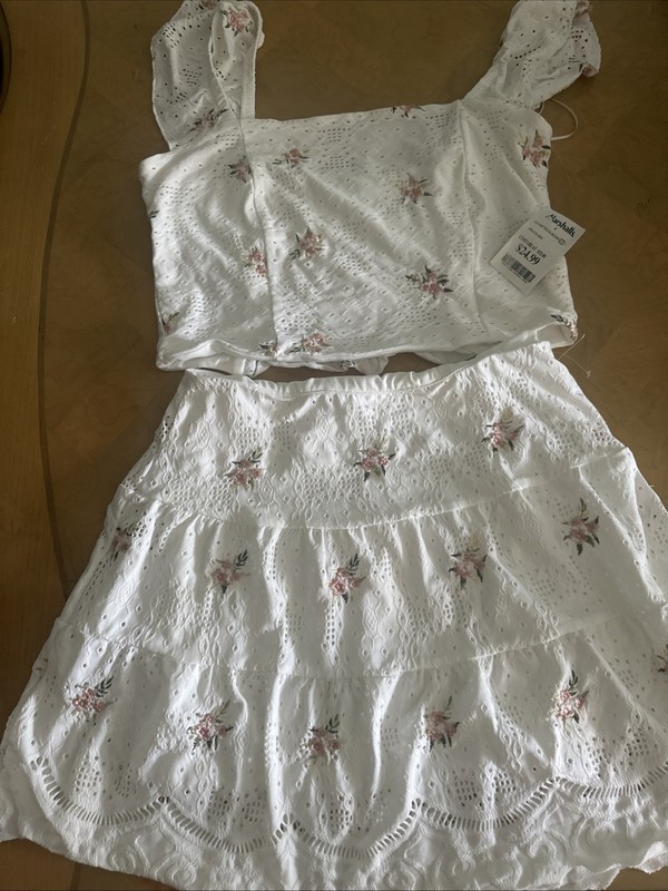 Kirious Girls Size M NWT! Chic Floral Twin With Lined Skirt!
