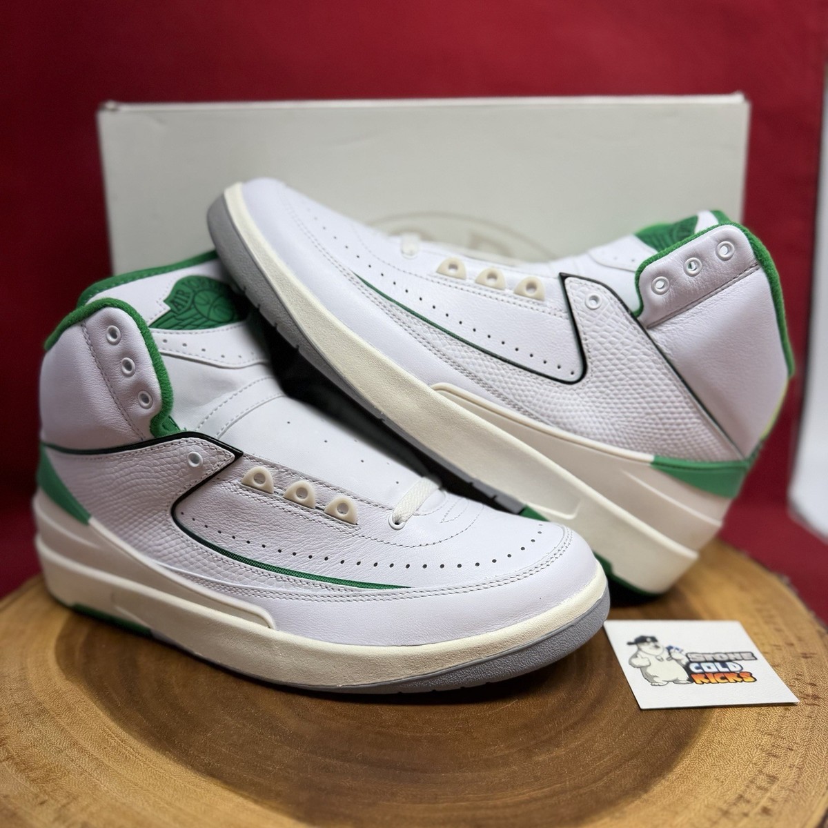 Nike Air Jordan 2 Retro High Lucky Green Men display picture 2